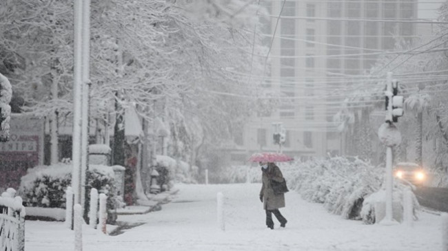 Greqia goditet nga një stuhi bore dhe temperatura ekstrem të ulëta