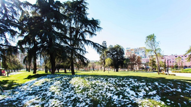 Diell dhe rritje të temperaturave, ky është moti për sot dhe fundjavë në Shqipëri