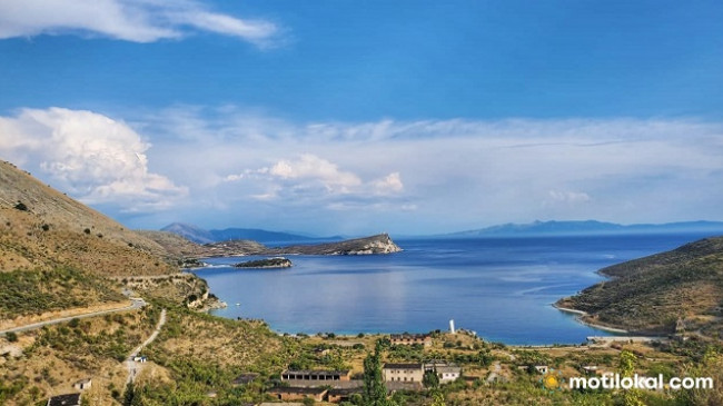 Faqja turistike MagnificientWorld: Ksamili – Maldivet e Shqipërisë