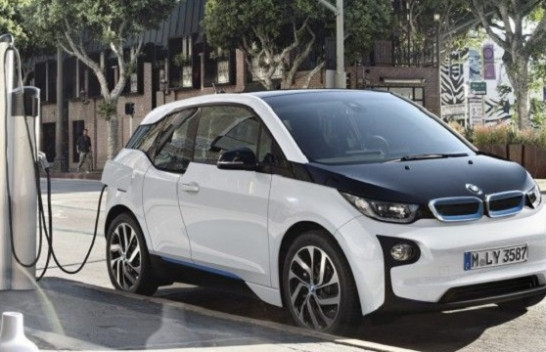 Gjermania tejkalon SHBA-të për veturat elektrike