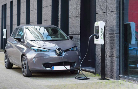 Deri në vitin 2035 në rrugët e Europës vetëm vetura elektrike