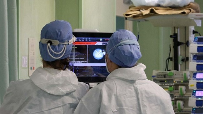 Inteligjenca Artificiale njeh COVID-19 përmes zërit