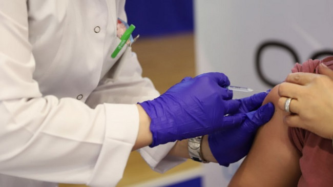 IKSHPK tregon se kush duhet të vaksinohet dhe informata rreth vaksinës AstraZeneca
