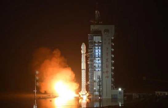 Kina lëshon satelit për studimin e hapësirës