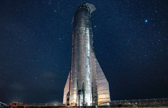 NASA zgjedh SpaceX që të ndërtojë anijen kozmike për lëshim në Hënë