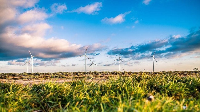Tranzicioni global i energjisë është thelbësor për të arritur qëllimet e klimës