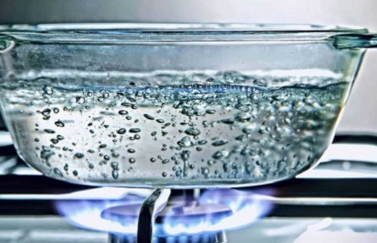 Ujësjellësi i Pejës apelon qytetarët që ta vlojnë ujin para se ta pinë