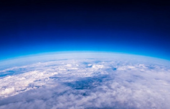 Alarmojnë shkencëtarët: Stratosfera po zvogëlohet