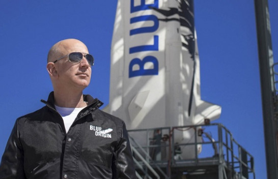 Do të udhëtojë në hapësirë, mijëra njerëz firmosin një peticion për t’i ndaluar kthimin në tokë Jeff Bezos!