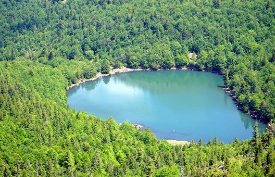 Liqenet e Dhoksit: Aty ku fjala ‘e bukur’ nuk mjafton