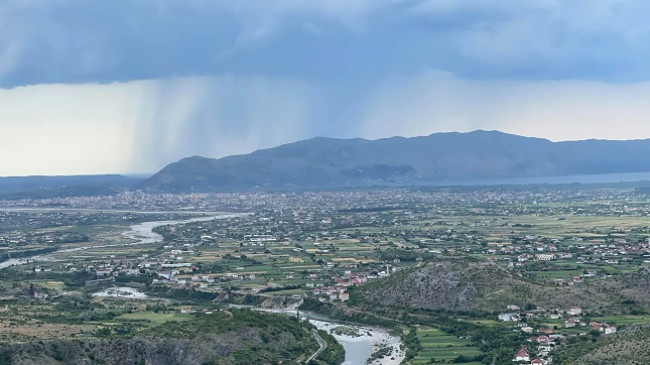 Java në Shqipëri nis me mot të paqëndrueshëm, ditëve në vijim temperatura deri në 36 gradë Celsius