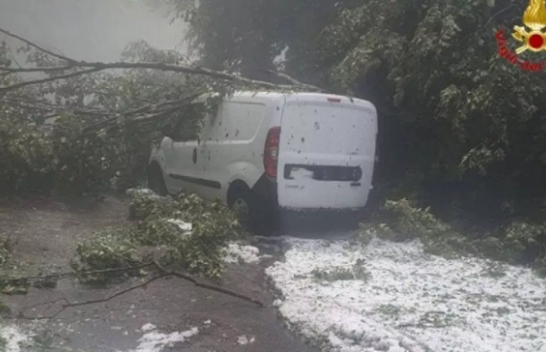 Stuhi shiu e breshëri përfshinë veriun e Italisë [Foto]