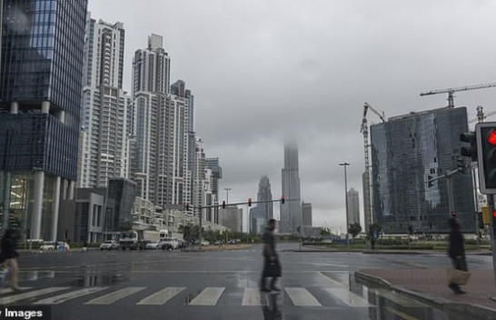 Temperaturat përvëluese, Dubai shpenzon miliona dollarë për të stimuluar reshje shiu me dron