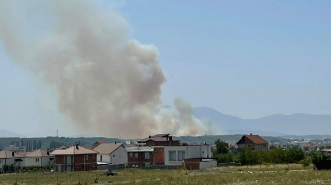 Zjarr në Suharekë, deri më tani të djegura rreth 200 hektarë