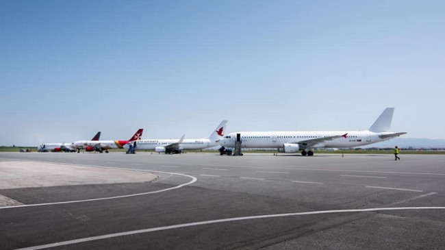 Aeroporti i Prishtinës regjistron rekord, mbi 340 mijë udhëtarë gjatë muajit korrik