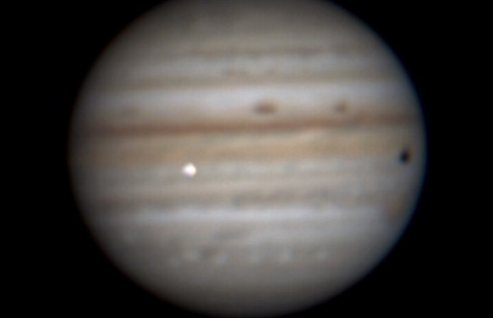 Kometa godet Jupiterin, regjistrohen pamje të rralla krejt rastësisht!