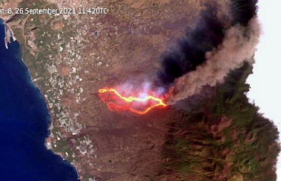 Imazhi satelitor tregon rrjedhën e lavës së vullkanit La Palma në Spanjë