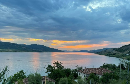 Vijon të mbajë mot i paqëndrueshëm në Shqipëri