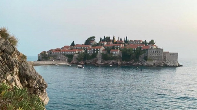 Fundjavë me vranësira e shi në Mal të Zi