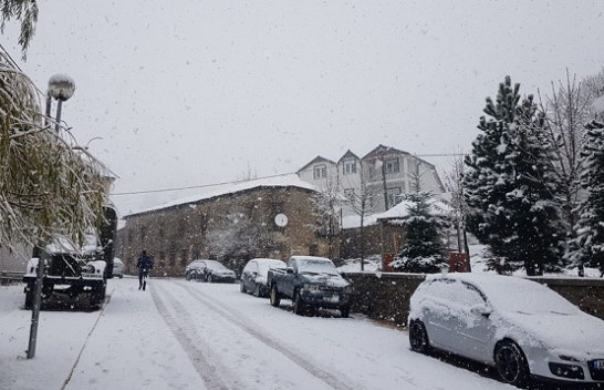 Dimri mbërrin në Kukës [Foto]