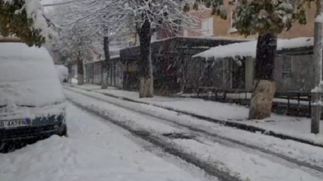 Dëbora zbardh Peshkopinë