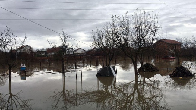 Vërshime në Gllamnik të Podujevës