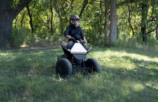 Tesla prezanton Cyberquad për fëmijë tërësisht elektrik