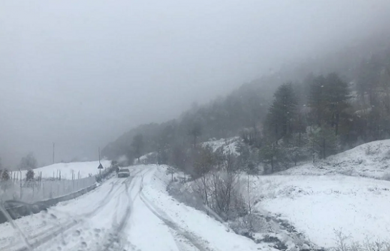 Borë e madhe në Dibër, trashësia arrin në 40 centimetra
