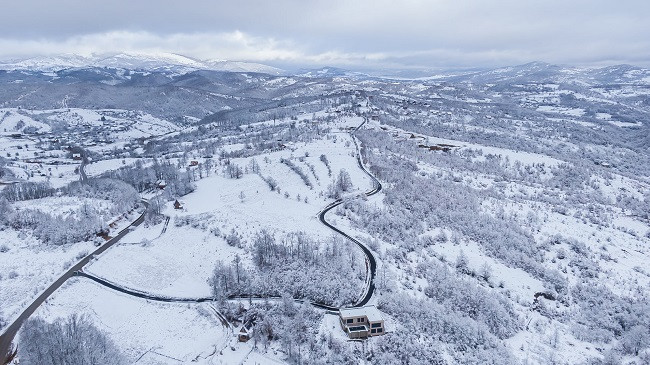 Mot i ftohtë e me vranësira në Kosovë
