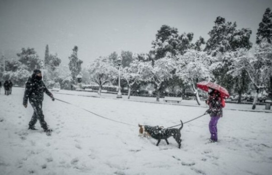 Stuhia 'Karmel' i afrohet Ballkanit, disa zona të Shqipërisë rrezikohen të goditen