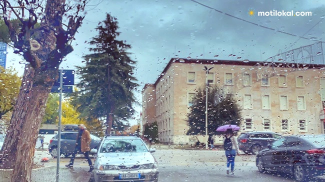 Reshje shiu dhe rënie temperaturash, njihuni me parashikimin e motit në Shqipëri