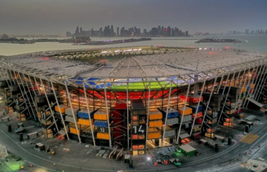 Katar, disa ndeshje të Kupës së Botës do të zhvillohen në një stadium portativ