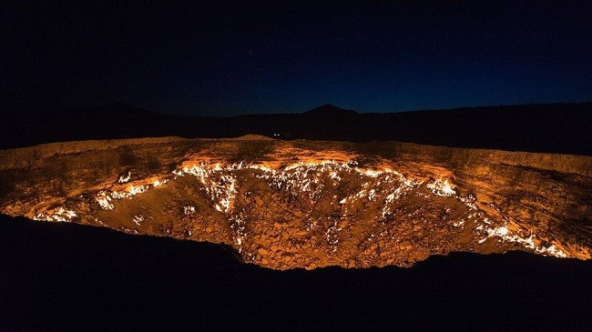 Turkmenistani planifikon të mbyllë ‘Portën e Ferrit’
