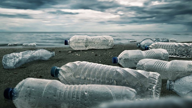 Kriza plastike ka nevojë për një marrëveshje detyruese