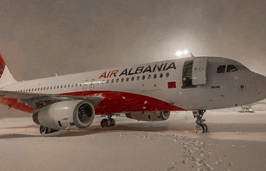 Stuhia e borës bllokon aeroplanin e ‘Air Albania’ në Stamboll