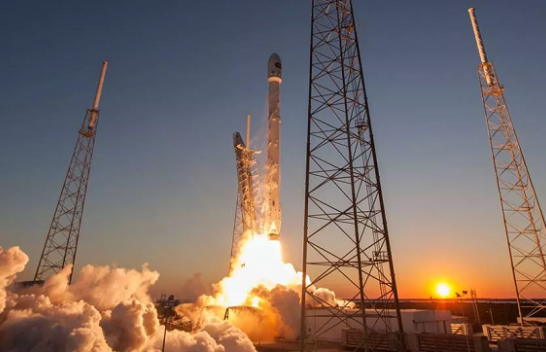 Raketa SpaceX e Elon Musk do të përplaset në Hënë
