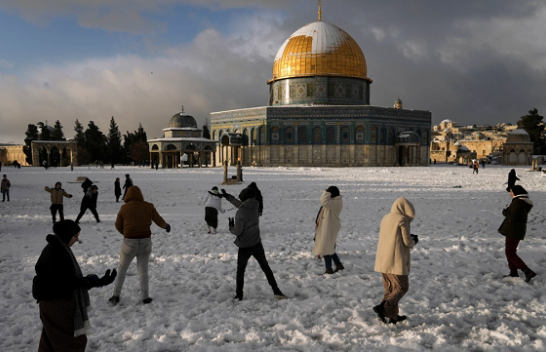 Në foto: Jerusalemi bëhet 'i bardhë', pas reshjeve të rralla të borës