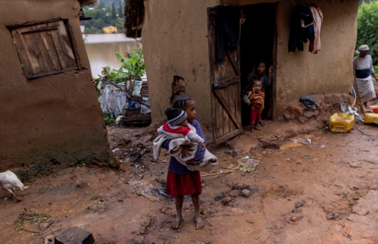Cikloni Batsirai godet Madagaskarin, 10 të vdekur dhe mijëra të zhvendosur