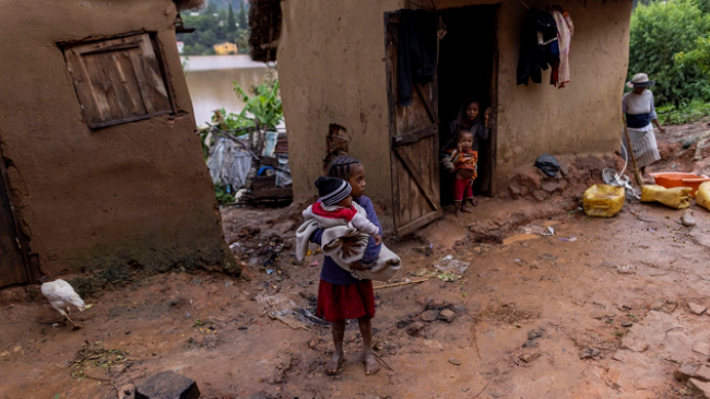 Cikloni Batsirai godet Madagaskarin, 10 të vdekur dhe mijëra të zhvendosur
