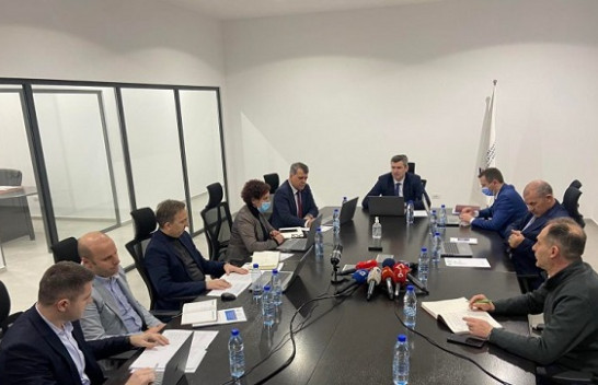 Rritet çmimi energjisë elektrike për ata që tejkalojnë 800 kilovat