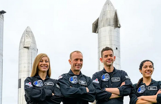 SpaceX po planifikon ecjen e parë komerciale në hapësirë ​​këtë vit