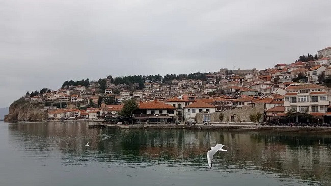 Çfarë moti na pret sot dhe fundjavë në Maqedoni?