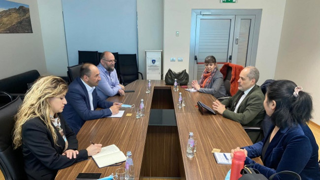 Aliu: Zvogëlimi i humbjeve në rrjet të ujësjellësit dhe ndërtimi i digave i rëndësishëm për Kosovën