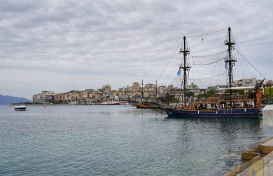 Shi e shtrëngata në Shqipëri