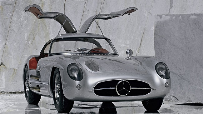 Mercedesi i rrallë i viti 1955 shitet në ankand me çmim rekord
