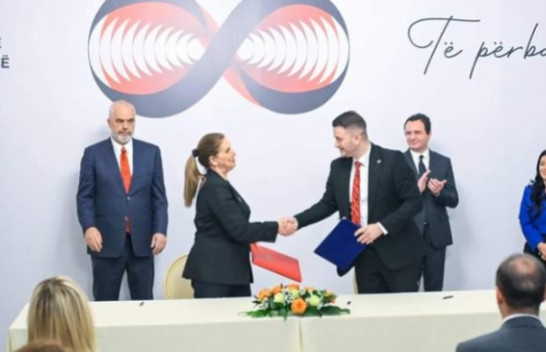 Kosova dhe Shqipëria me marrëveshje për platformë të përbashkët digjitale për promovim të turizmit