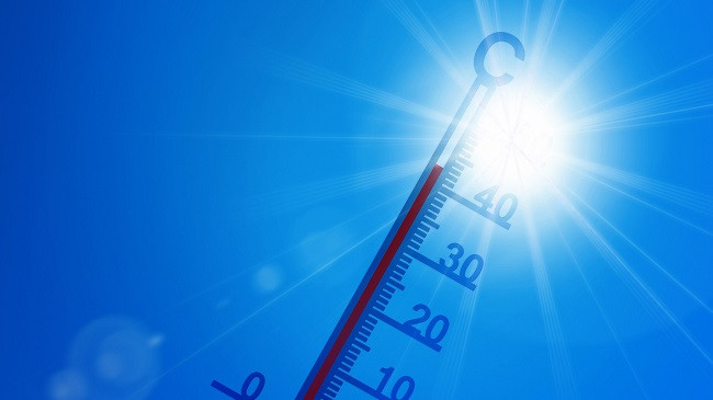 Temperaturat e larta ulin produktivitetin në punë