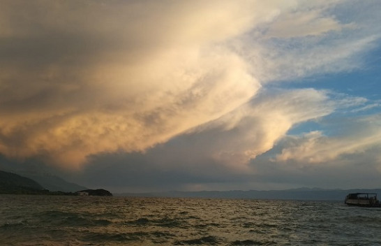 Diell, vranësira e reshje shiu në Maqedoninë e Veriut