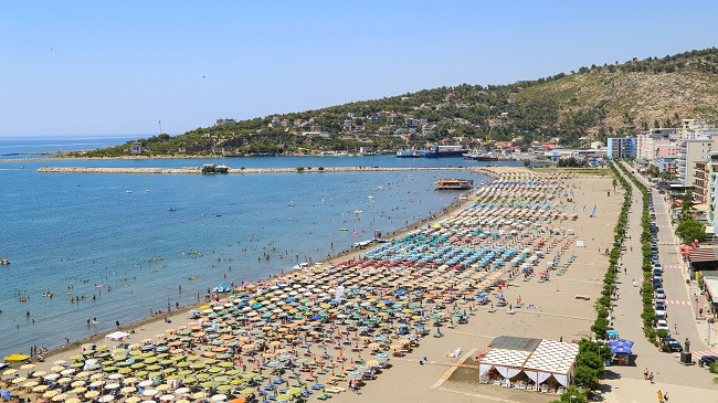 Mbi 1 milion turistë vizituan Shqipërinë gjatë qershorit, 395 mijë nga Kosova