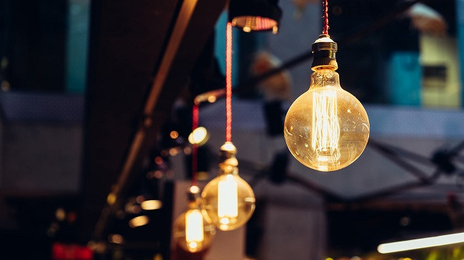 Kriza energjetike/ Balluku thirrje qytetarëve për kursim të energjisë